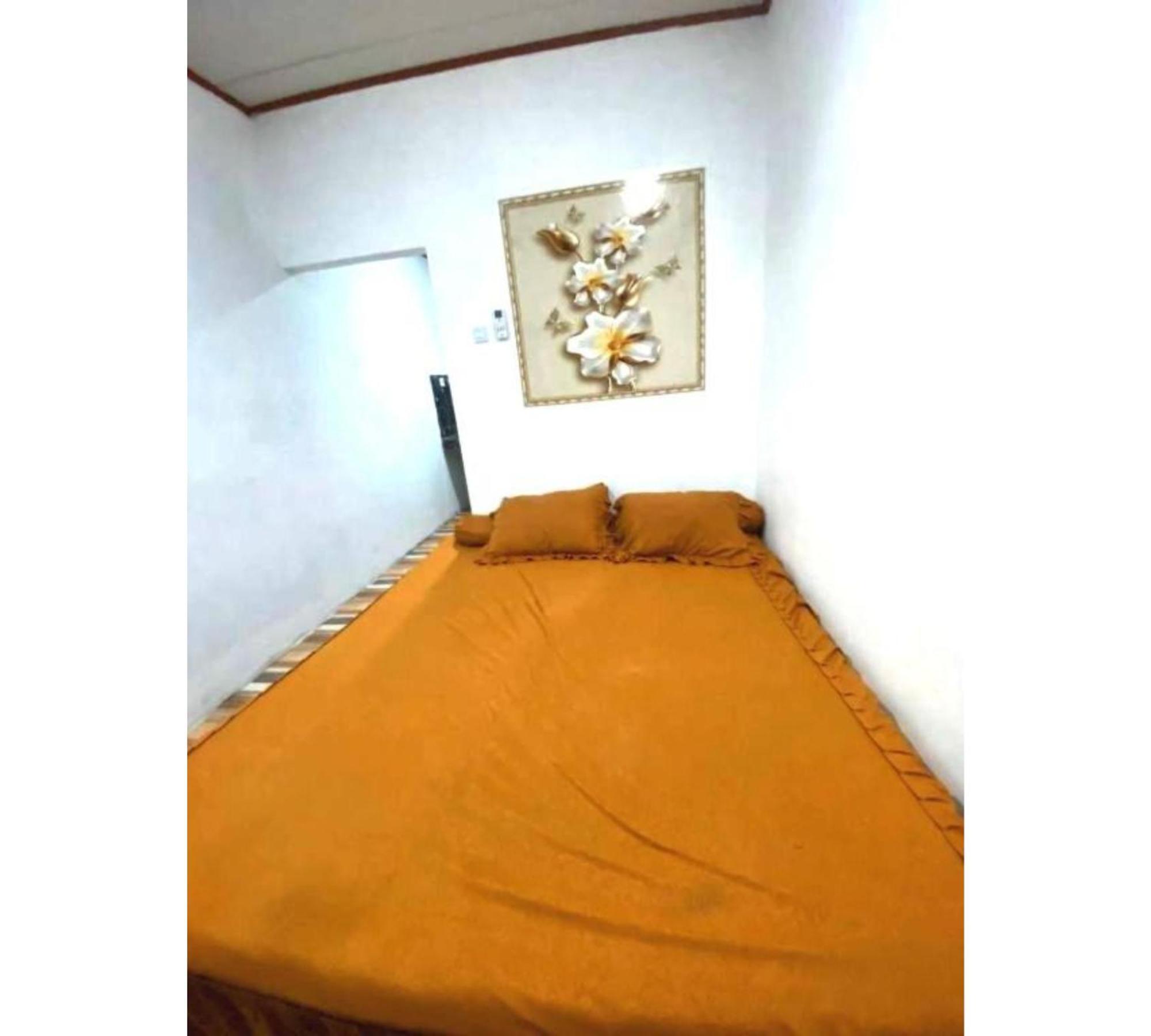Express O 92147 Nia Residence Depok Exterior foto